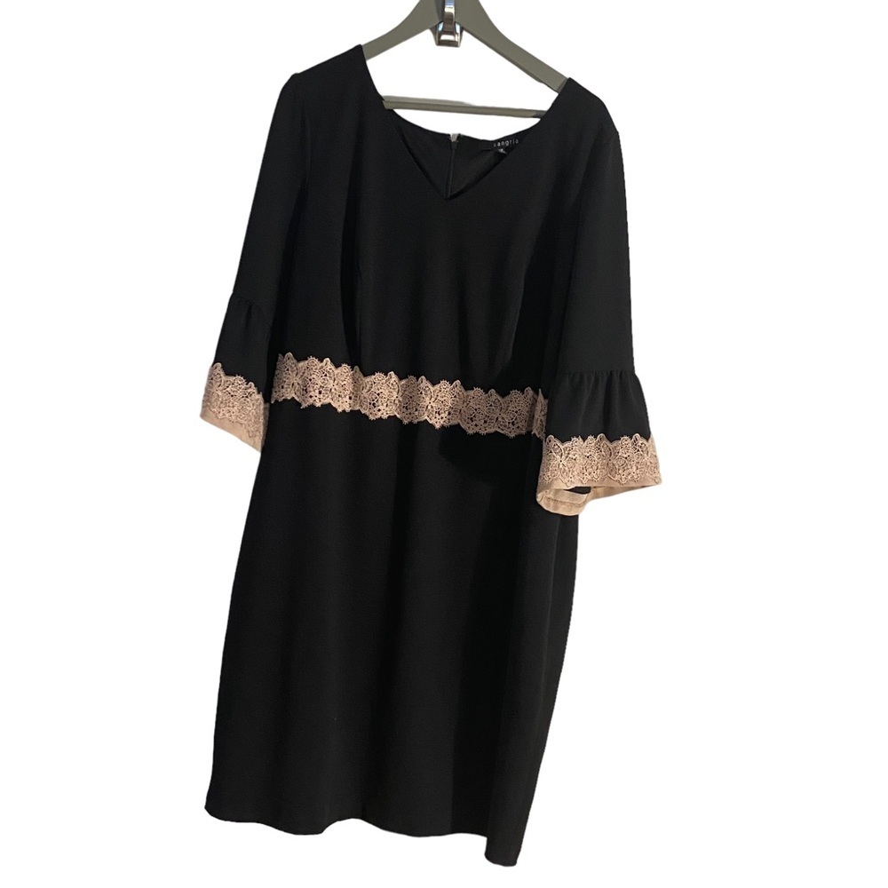 Sangria Black Dress with Lace Detailing Sz 20 W